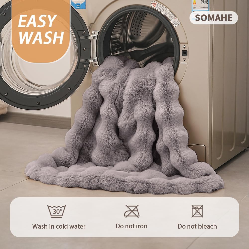 SOMAHE Soft Faux Fur Cat Blanket, Washable, Small 22x18 Dark Gray