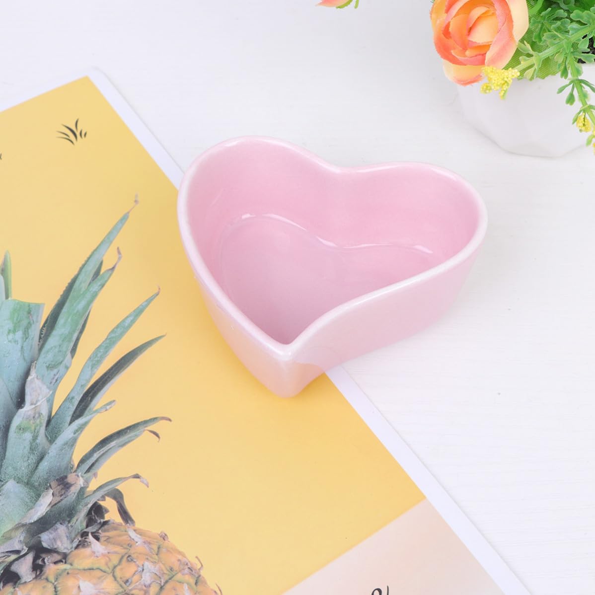 Adorable Ceramic PET Feed Bowl Love Shape Easy to Clean