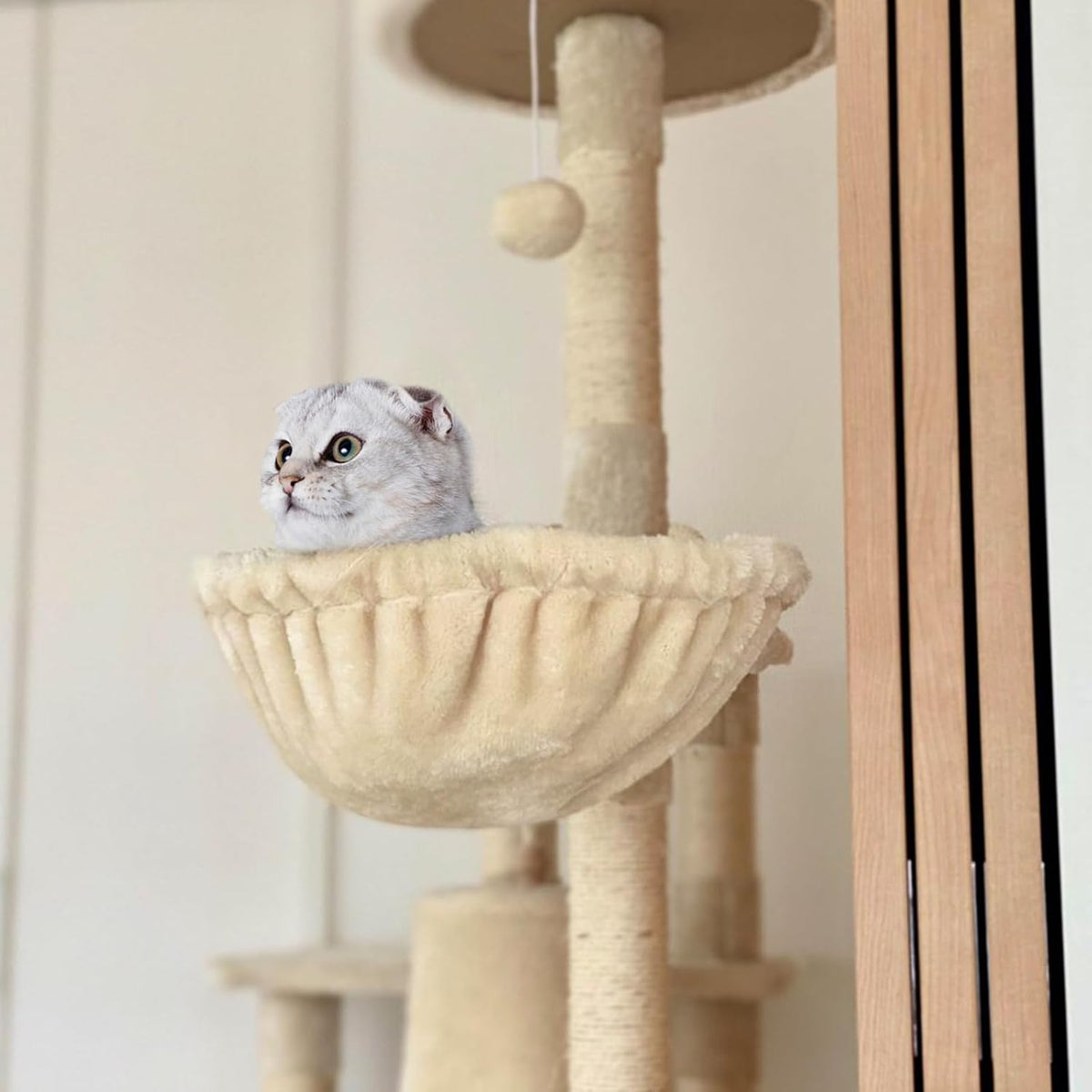 UXIETIN Cat Tree Hammock for Large Cats with Deep Basket,12.4",Beige