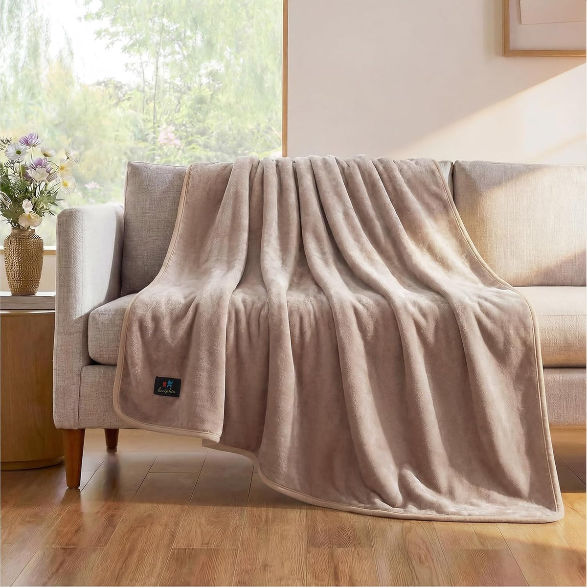 Luciphia Waterproof Pet Blanket, Washable Reversible Sherpa Fleece Throw