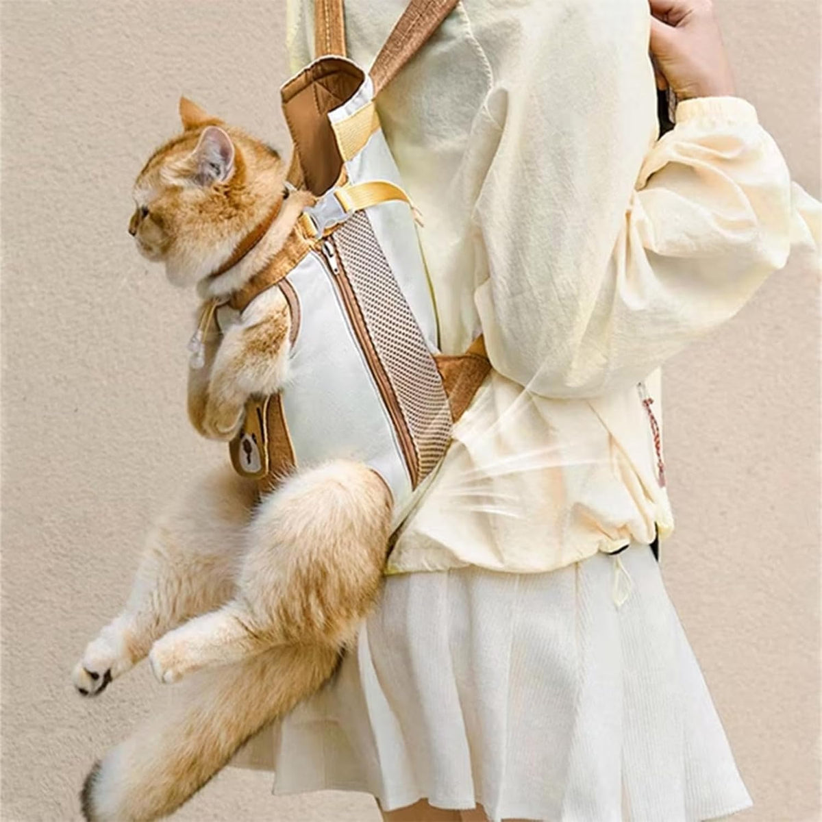 Pet Backpack Carrier, Bear‑Decor Breathable Pet Travel Backpack, Adjustable Hands‑Free Puppy Cat Carrier Bag, Comfort Ou