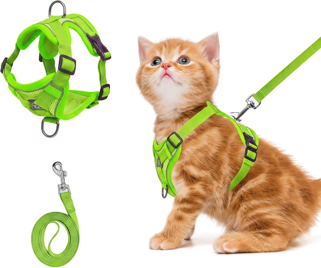 shudyear Cat Chest Harness and Leash Set Adjustable Anti-Escape Soft Mesh Cat Vest for Walking Outdoor(Blcak, M)
