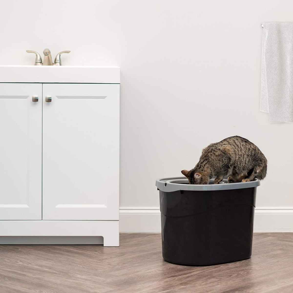 IRIS USA Top Entry Cat Litter Box, Hooded Privacy, Large, Black/Gray