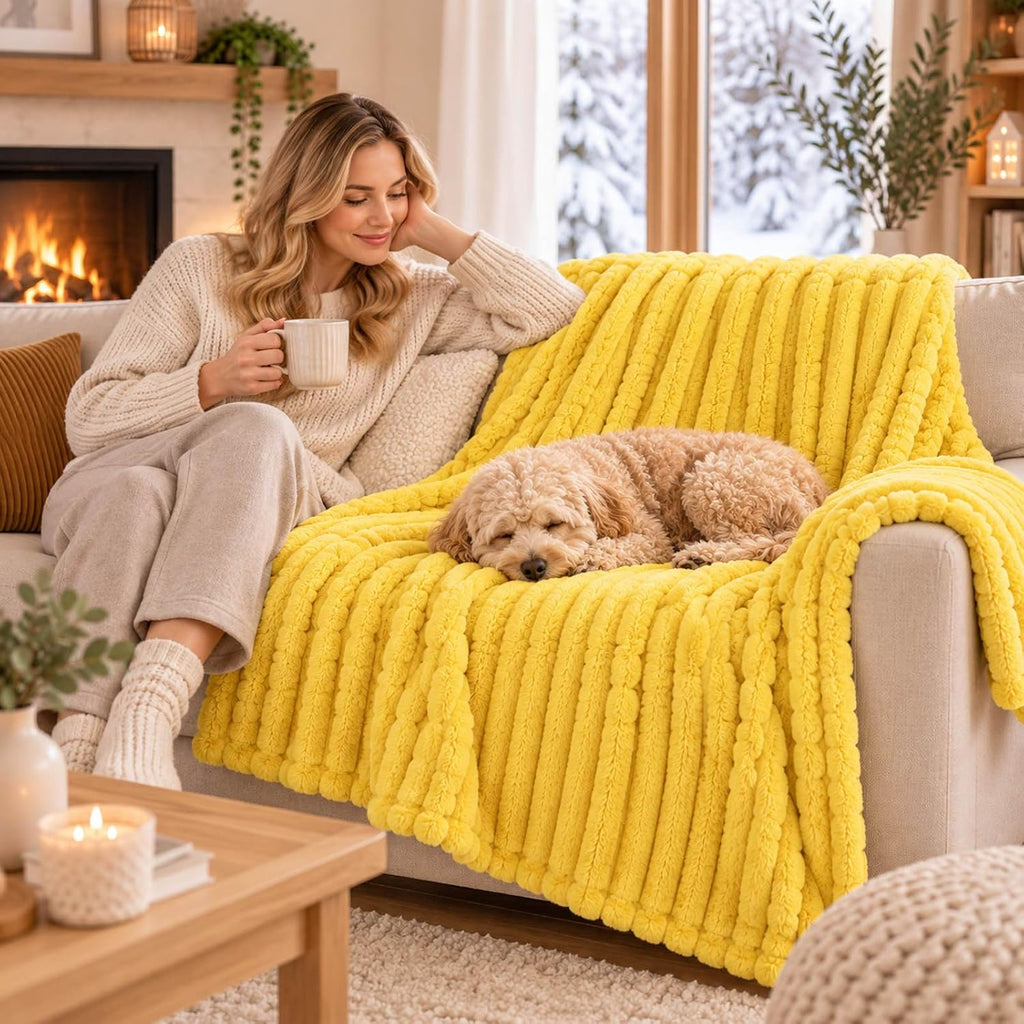 Emotional Support Dog Blanket, Yellow Soft Blanket for Crates Beds Travel (S)