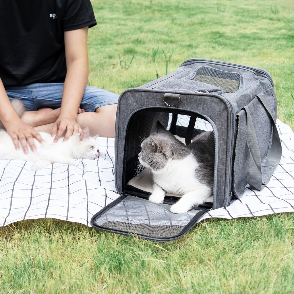 GAPZER Pet Carrier for Large Cats up to 20lbs Soft-Sided Privacy Protection