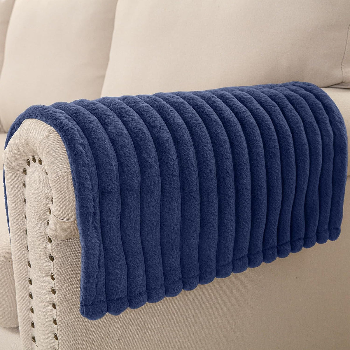 Warmstar Waterproof Couch Cover for Dogs，Fuzzy Pet Couch Covers for Sofa