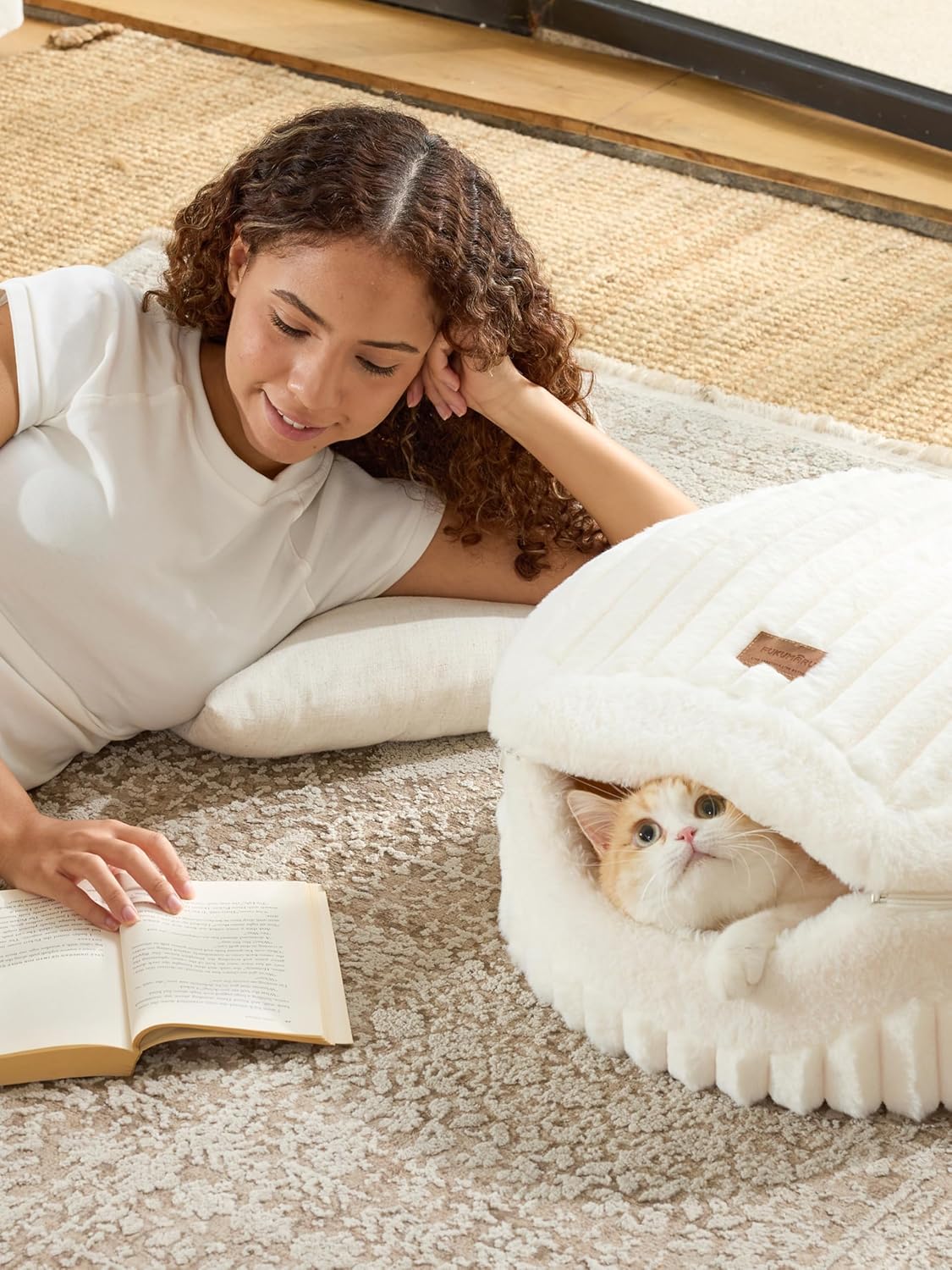 FUKUMARU Cat Cave Bed, 2-in-1 Enclosed Cat Bed for Indoor Cat, Cat Hideaway