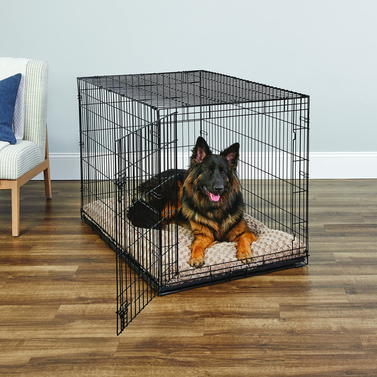 New World by Midwest 48-Inch Single Door Crate, XL Breeds, 90-110 lbs